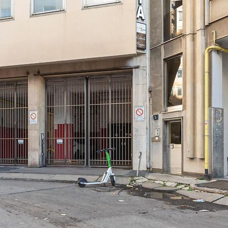 Centrale Flexyrent - Steps From Train Station 米兰 外观 照片